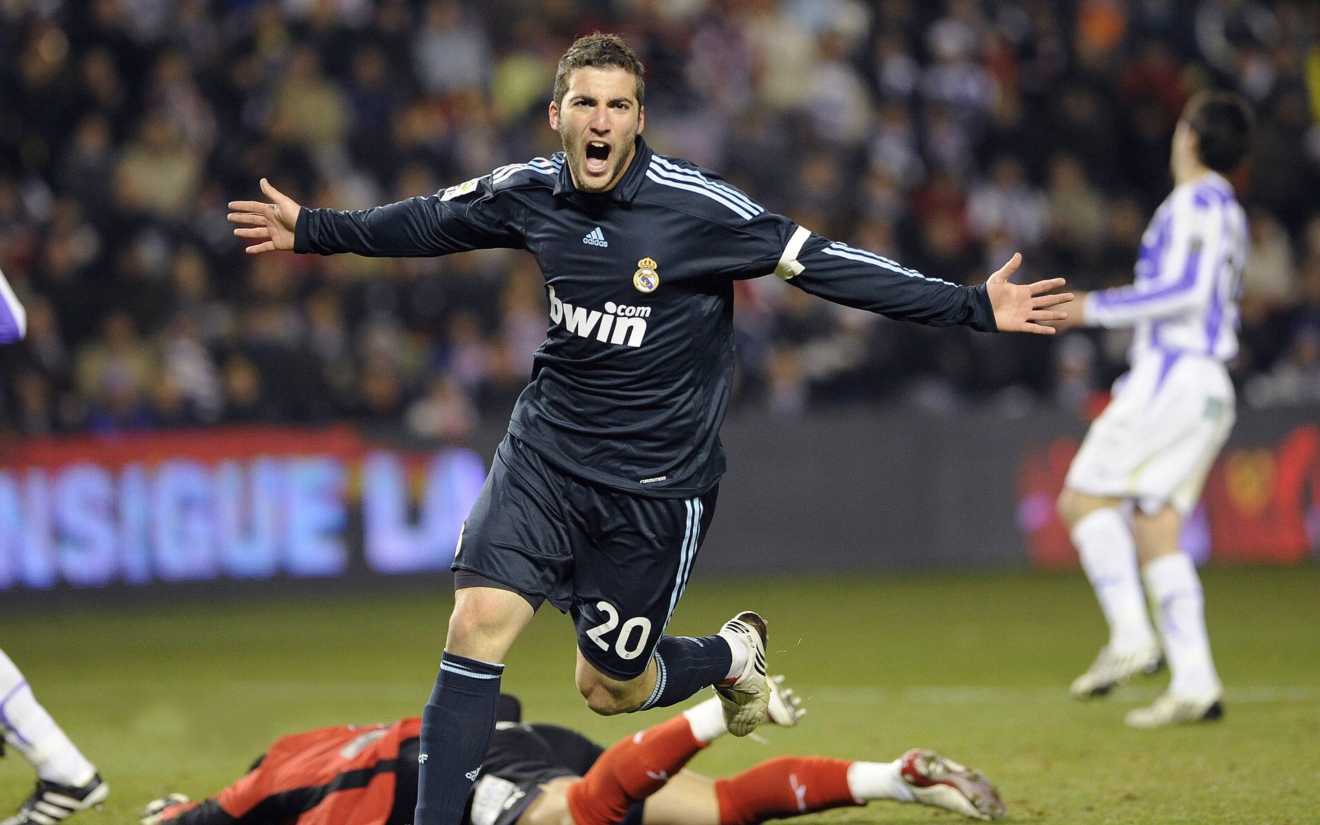 法甲崛起新星：未来领军人物逐渐成型！，法甲新赛季前瞻